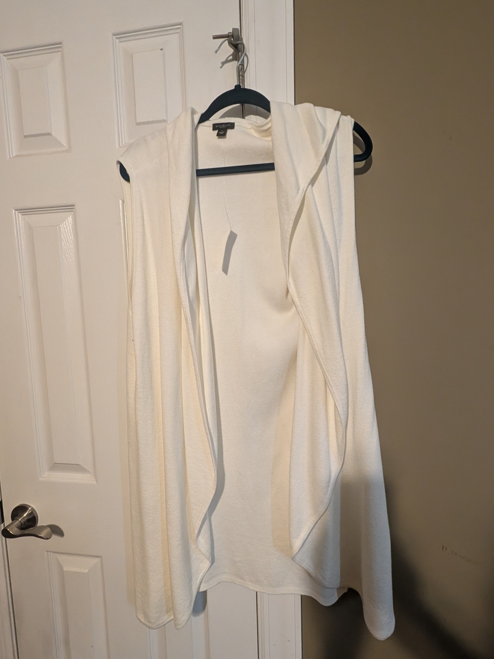 Ann Taylor Cream Sleeveless Hooded Open-Front Cardigan